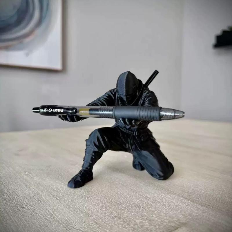 Samurai Pen Holder