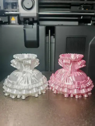 3D Printed Skirt-shaped Pen Holder